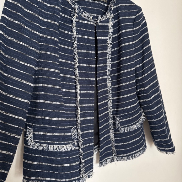 Ivanka Trump blue tweed blazer - Picture 4 of 5